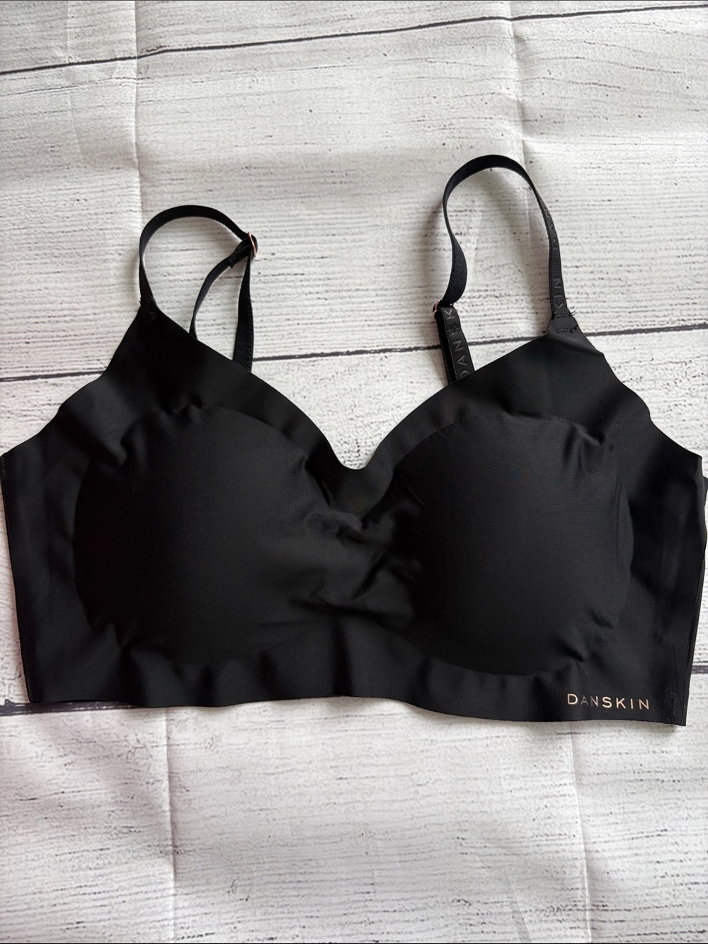 Danskin Intimates Bralette Size L - lightly lined- Black